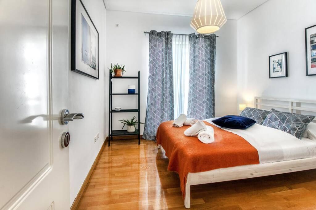 Spacious Apartment In Glyfada Close To The Sea Αθήνα Εξωτερικό φωτογραφία
