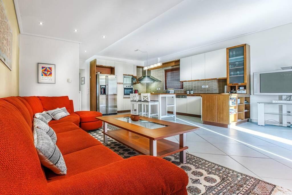 Spacious Apartment In Glyfada Close To The Sea Αθήνα Εξωτερικό φωτογραφία