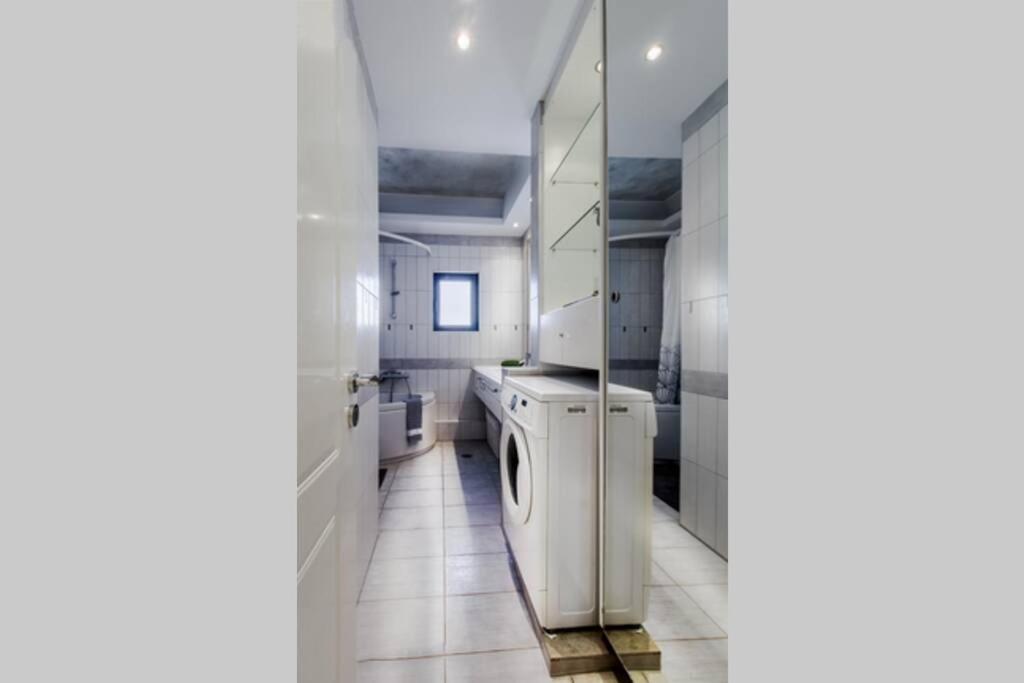 Spacious Apartment In Glyfada Close To The Sea Αθήνα Εξωτερικό φωτογραφία